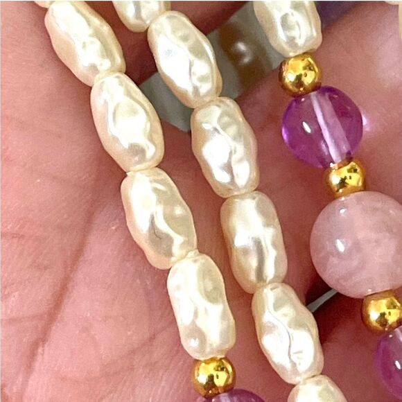 Faux freshwater pearl pink and purple necklace - Picture 5 of 9